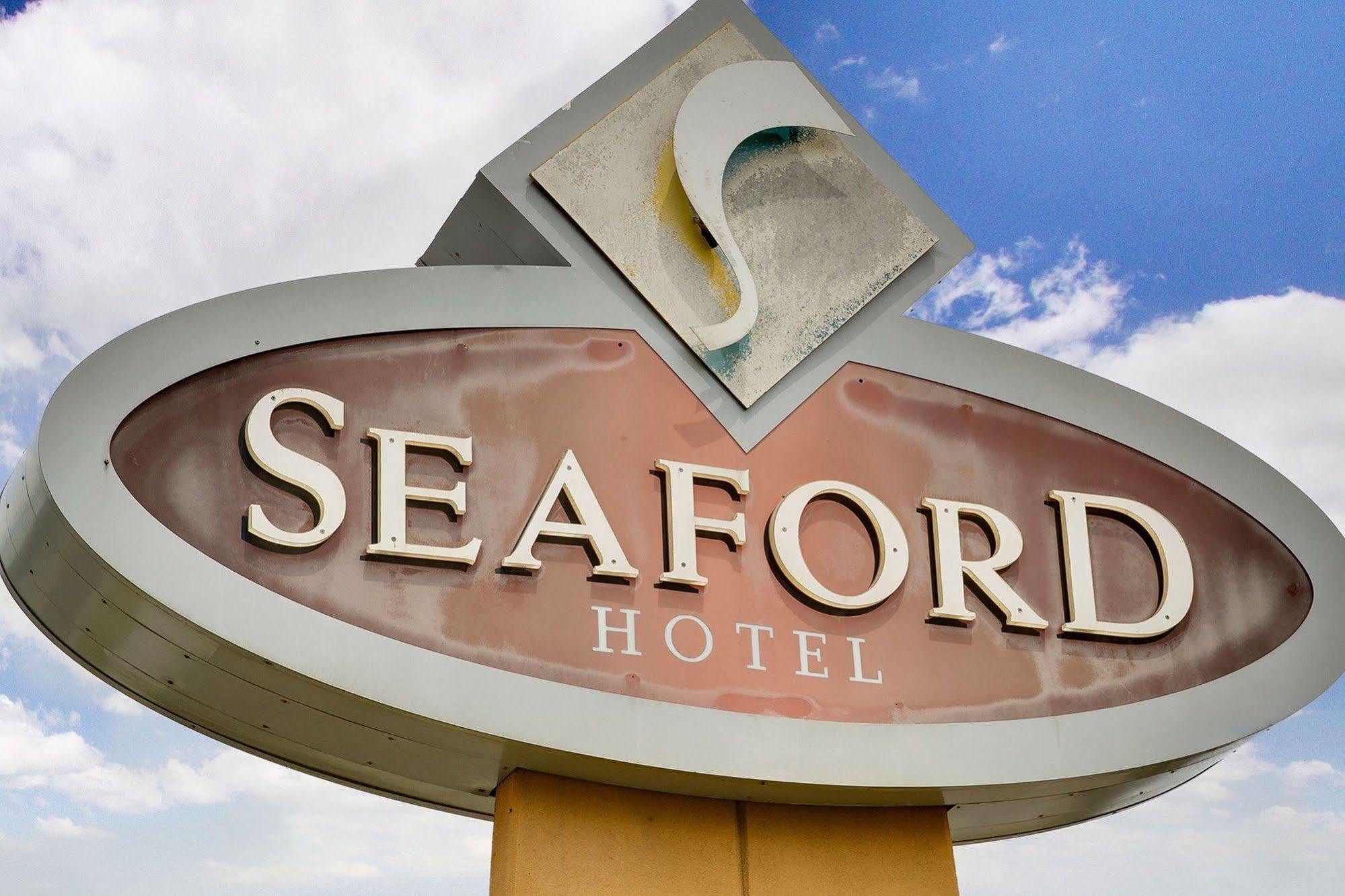 Nightcap At Seaford Hotel Екстериор снимка